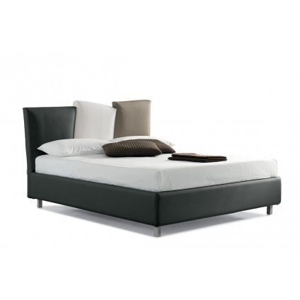 UPHOLSTERED BED "Vicenza"